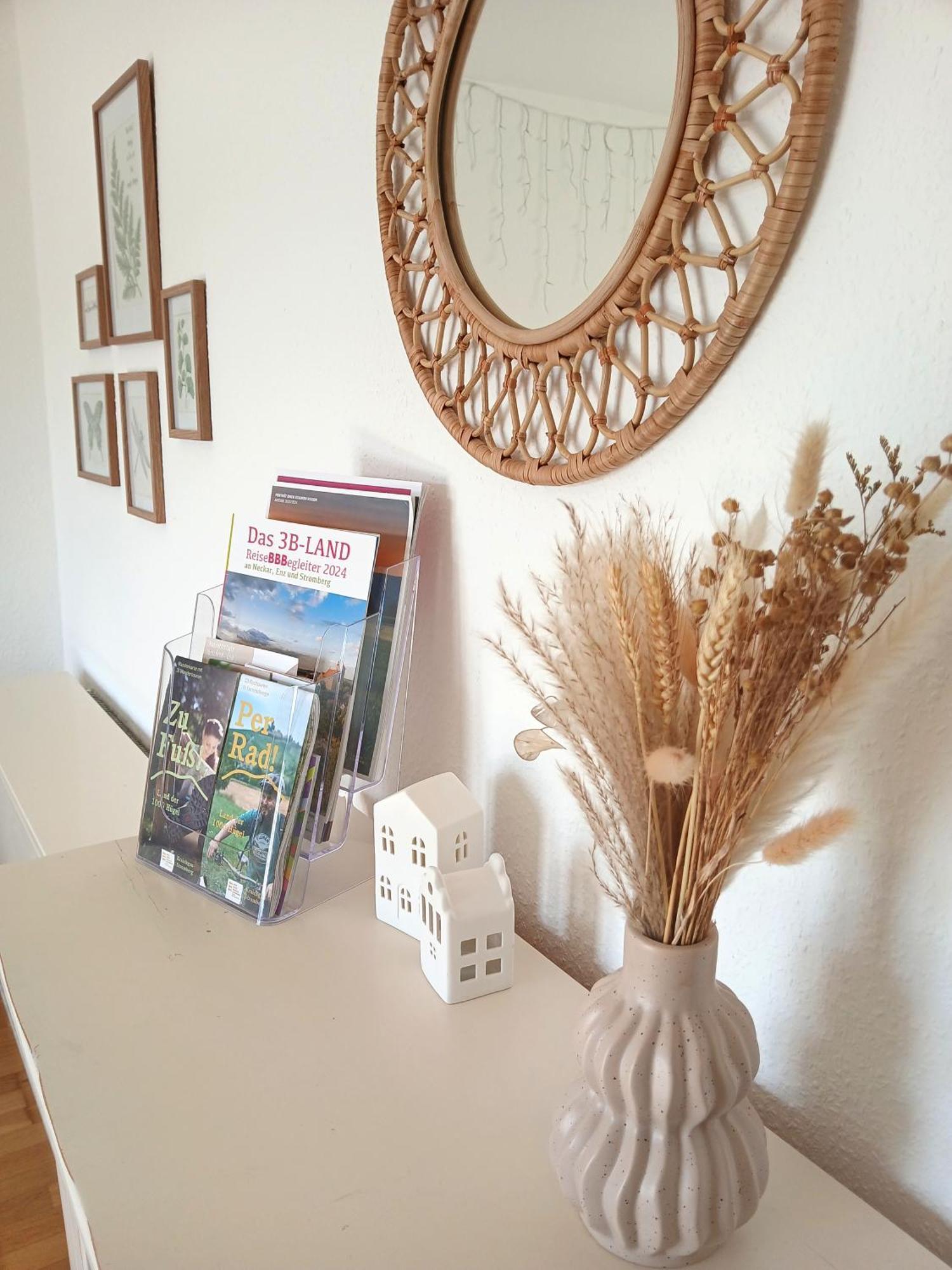 Happybnb Apartment Mit Sonniger Terrasse Lochgau Extérieur photo