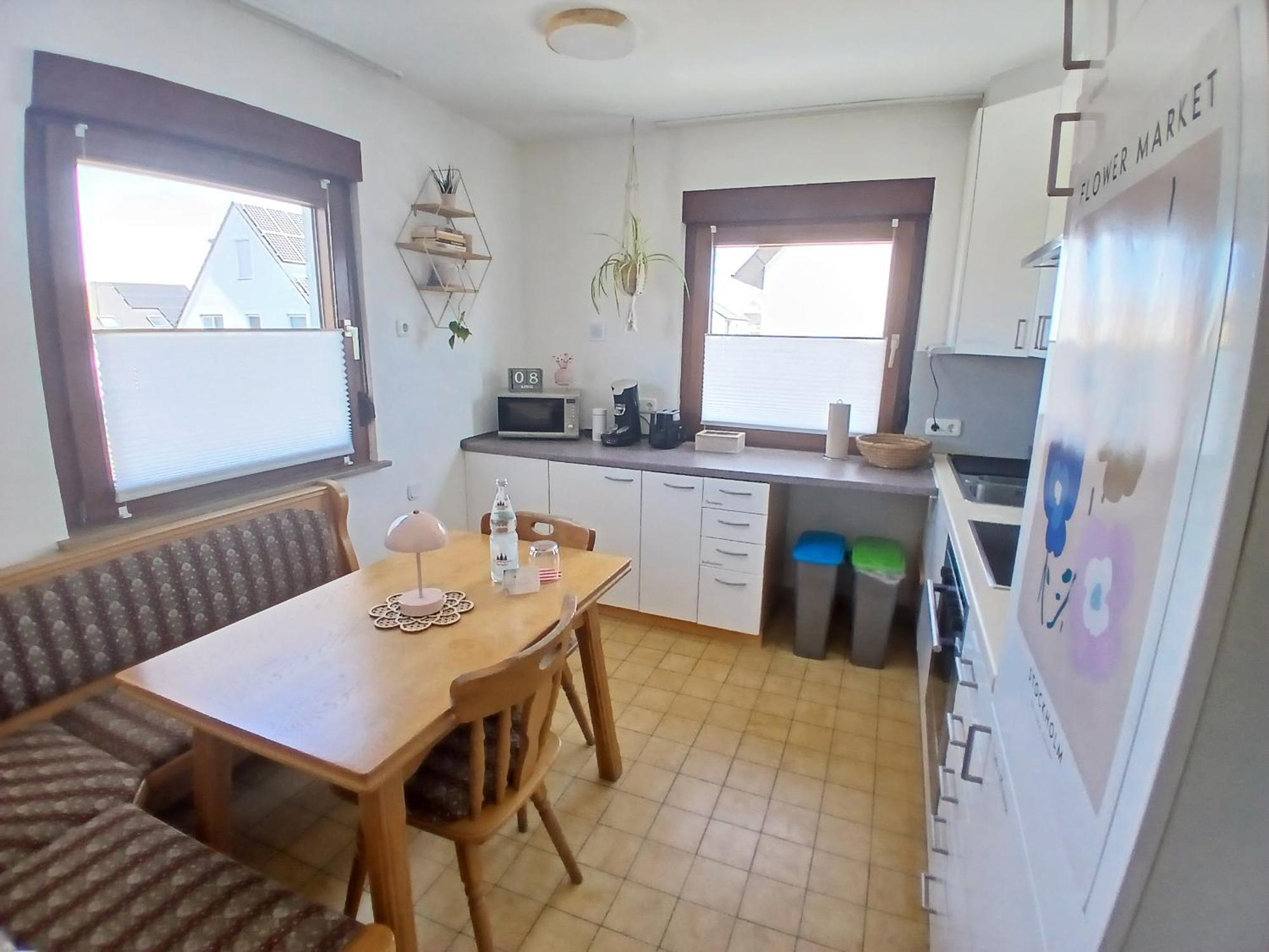 Happybnb Apartment Mit Sonniger Terrasse Lochgau Extérieur photo